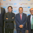 Los galardonados Salvador Rus, Alberto Cagigas, el presidente de Empresa Familiar, José Miguel Isidro, y el premiado José María Ruiz.-ICAL