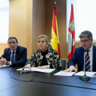 La vicepresidenta y consejera de Empleo, Rosa Valdeón, preside el acto de firma del Plan Anual de Gestión 2016 junto al consejero de Sanidad, Antonio Sáez-ICAL