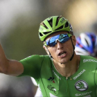 Kittel llega triunfador en la etapa de Pau.-APF / LIONEL BONAVENTURE