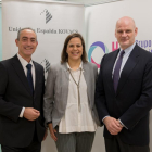 Jesús Seco, investigador del Ibiomed; Elena Martínez, adjunta del servicio de Rehabilitación del Hospital Ramón y Cajal, y Francisco Kovacs, director de la REIDE.-EL MUNDO