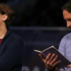 Pablo Iglesias y Ada Colau en el mitin de la Caja Mágica, en Madrid, durante la campaña del 20-D.-DAVID CASTRO