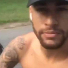 Neymar, en bici.-TWITTER