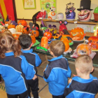 Exposición de calabazas en el colegio La Milagrosa de Tudela de Duero. - EM