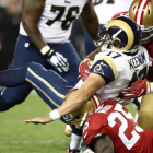 Lance de un partido de la NFL entre los Rams y los 49ers.-EZRA SHAW