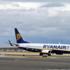 Avión de Ryanair. /-EFE