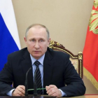 Putin, tras una reunión de su consejo de seguridad, en Moscú, el 5 de mayo.-MIKHAIL KLIMENTYEV