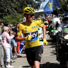 Chris Froome, durante su insólita carrera en Mont Ventoux.-AFP / STEPHANE MANTEY