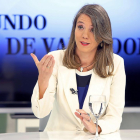 Ángela de Miguel durante ‘La Quinta Esquina’, programa emitido en La 8 Valladolid.-J. M. LOSTAU