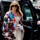 Melania Trump luce su abrigo Dolce&Gabanna de 46.000 dólares en Sicilia.-STRINGER