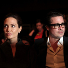 Angelina Jolie y Brad Pitt pactan que todo lo relativo a su divorcio sea confidencial por el bien y la privacidad de sus hijos.-AFP / CARL COURT