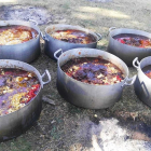 Además de los 300 kilos de carne cruda retirada, el veterinario ordenó desechar también la cocinada.-HDS