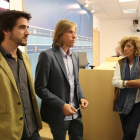 El portavoz de Podemos, Pablo Fernández, en rueda de prensa, junto a los dos viceportavoces, Isabel Muñoz y Pedro de Palacio(I)-ICAL