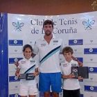 Eva Arranz y Alejandro Pinilla, junto a su entrenador.-E.M