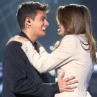 Amaia y Alfred, durante la interpretación de Tu canción.-/ RTVE / VIDEOTAPE
