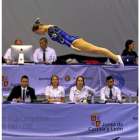 Una gimnasta, durante el campeonato celebrado en Valladolid en 2017.-E. M.