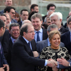 El presidente de la Junta de Castilla y León, Juan Vicente Herrera, saluda al presidente de la Diputación de Valladolid, Jesús Julio Carnero, junto a la vicepresidenta de la Junta y consejera de Empleo, Rosa Valdeón, y el presidente de la FRMP, Alfonso Po-ICAL