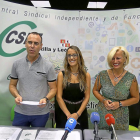 Mariano González y Yolanda Aparicio junto a la presidenta del sector de Educación CSIF Castilla y León, Isabel Madruga-ICAL