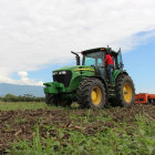 En la actualidad, existe maquinaria especializada para realizar la siembra directa en superficies agrícolas.-IGR