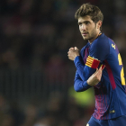 Sergi Roberto con el brazalete de capitán durante un partido de la pasada temporada-EL PERIÓDICO