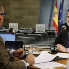 El presidente del Gobierno, Mariano Rajoy, durante la entrevista que ha ofrecido este lunes a Carlos Herrera.-Foto: EFE / DIEGO CRESPO