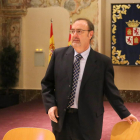 El consejero de Educación, Fernando Rey, asiste a la constitución del grupo de trabajo sobre el mapa de titulaciones de las universidades-Ical
