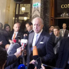 El ministro francés de Exteriores, Laurent Fabius, comparece ante la prensa en Viena.-AFP / JOE KLAMAR