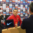 Ernesto Valverde, hoy, en la sala de prensa de la Ciudad Deportiva Joan Gamper.-EMILIO PÉREZ DE ROZAS