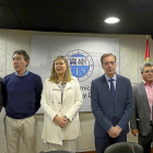 Santiago Aparicio, Ángel Hernández, Pilar del Olmo, Germán Barrios, Dimitru Fornea y Faustino Temprano, ayer, antes de comenzar la jornada del CES.-ICAL