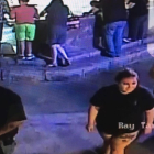 Roban un tiburón de un acuario haciéndolo pasar por un bebé.-