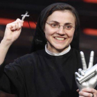 La hermana Cristina Scuccia, tras ganar 'La voz' en Italia.-Foto: AP / LUCA BRUNO