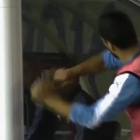 Enfado de Luis Suárez en el partido que enfrentó a Venezuela y Uruguay.-