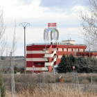 Exterior del Club ‘Vaji’, en Tordesillas, donde fueron explotadas las víctimas de la red de trata.-SANTIAGO