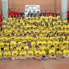 Foto de familia del XXVCampus de Baloncesto ‘Universidad de Valladolid’ que se está celebrando en las instalaciones deportivas universitarias de Fuente de la Mora.-J. M. LOSTAU