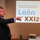 El alcalde de León, Antonio Silván, se reúne con los agentes sociales y económicos para presentar la Estrategia LeónXXI21-ICAL