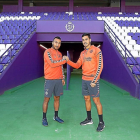 Al-Mousa y Borja Herrera antes de su primer entrenamiento.-RVCF