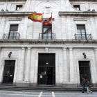 La fachada de la Audiencia Provincial de Valladolid, en una imagen de archivo.-ICAL