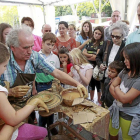 Talleres de alfarería y cerámica para todos los públicos en la Feria.-J.M. LOSTAU