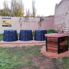 Contenedores de compostaje en San Pelayo, donde ya han completado la instalación.-A.S.P.