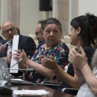 Diputados de Junts pel Sí y la CUP, el pasado 4 de julio, durante la presentación de la ley del referéndum.-ALBERT BERTRAN