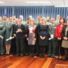 La delegada del Gobierno, María José Salgueiro, preside la entrega de diplomas de la Orden del Mérito Civil a diecinueve miembros de la Guardia Civil y a un representante de la Agencia Tributaria-ICAL