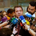 Emiliano García-Page, tras su reunión de este viernes con Pedro Sánchez en la sede del PSOE.-