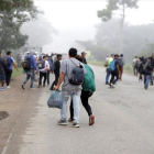 Inmigrantes hondureños tratando de llegar a los EEUU.-EFE