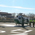 Efectivios del Greim de la Guardia Civil, trasladan en helicóptero el cuerpo del montañero fallecido en el Alto Sil al hospital El Bierzo de Ponferrada-Ical
