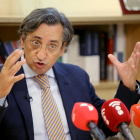 Presentación de datos del Observatorio económico de Castilla y León por parte del decano y presidente del Colegio de Economistas de Valladolid, Juan Carlos de Margarida-ICAL
