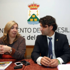 La directora general de SEPES, Lucía Molares, y el alcalde de Tordesillas, José Antonio González-Ical
