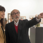La concejala de Cultura, Ana Redondo, y el artista Andrés Coello presentan la exposición 'Andrés Coello. Cincuenta de ochenta.-ICAL