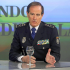 Manuel Peña Echeverría, exjefe superior de Policía de Castilla y León, ayer en un momento de ‘La Quinta Esquina’.-J. M. LOSTAU