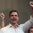 Pedro Sánchez, durante un acto con militantes, en Cádiz.-PEPE TORRES