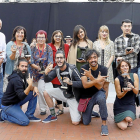 Los ganadores del 18 Festival Internacional de Teatro y Artes de Calle posan ayer en la Plaza Mayor.-J.M.LOSTAU