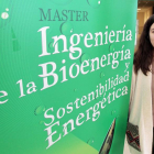 Sara Pascual, en la Escuela de Ingenierías de Soria, donde investiga sobre el ciclo de captura del CO2.-MARIO TEJEDOR